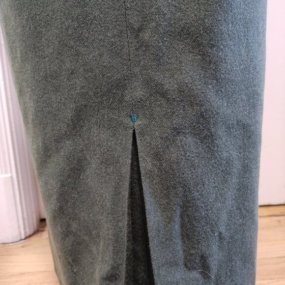 Vintage green wool pencil skirt with single pocket - Picture 5 of 9